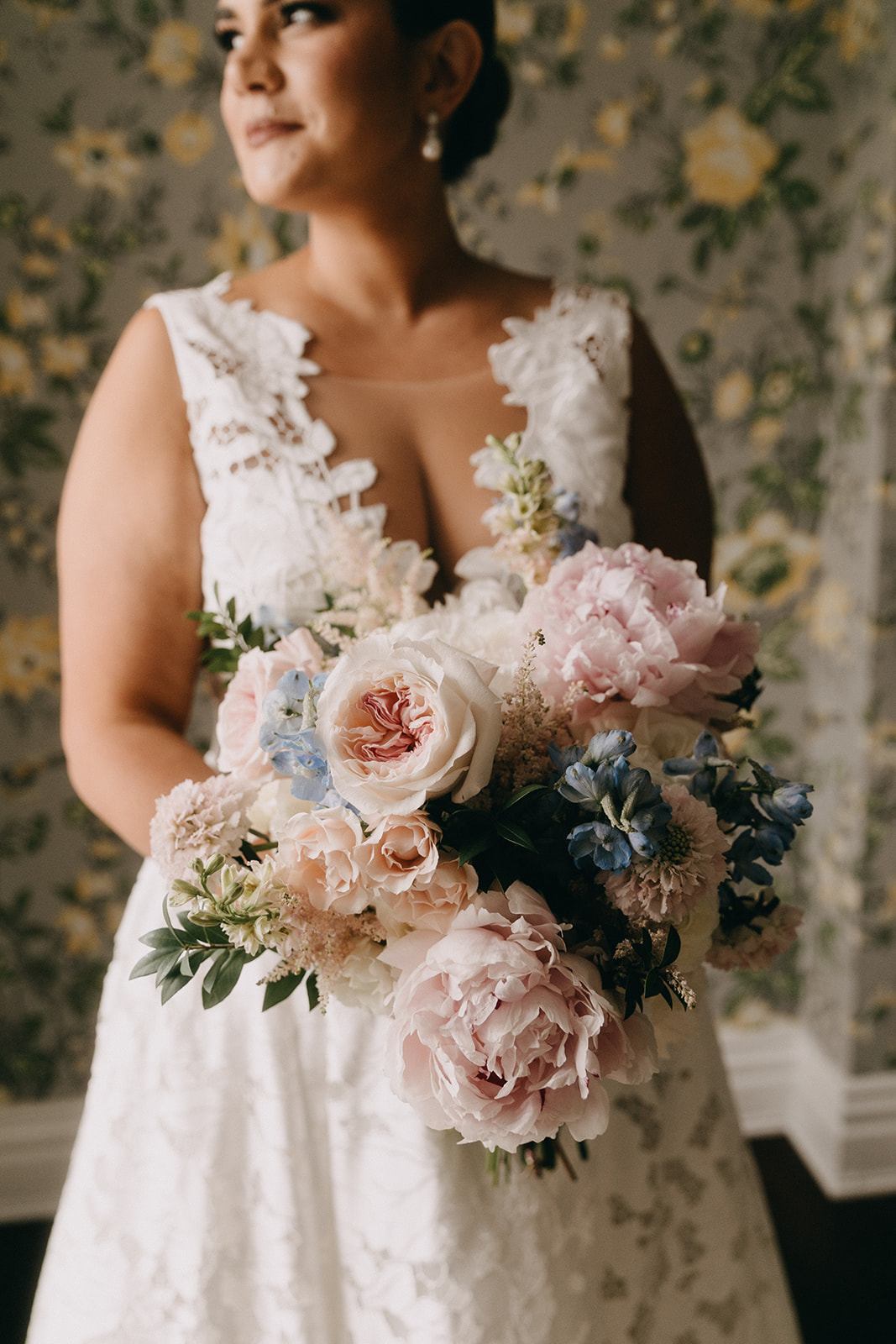 Wedding floral centerpiece
