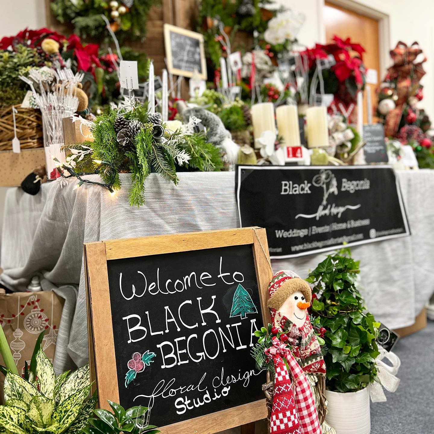 Christmas Wreaths & Florals